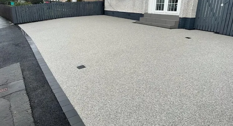 Resin bound driveway project in Esher, Surrey — project 9