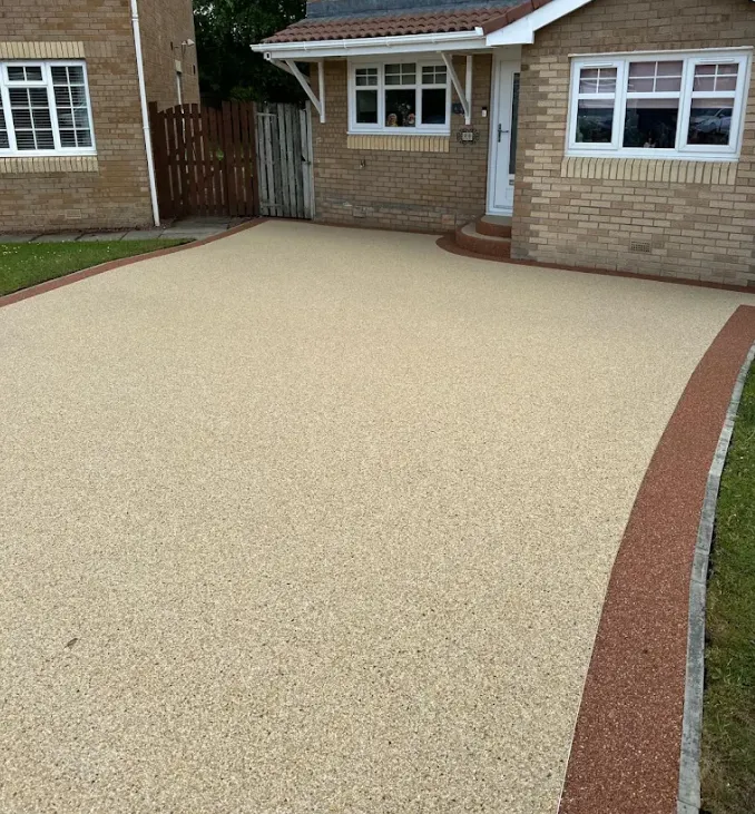 Resin bound driveway project in Esher, Surrey — project 8