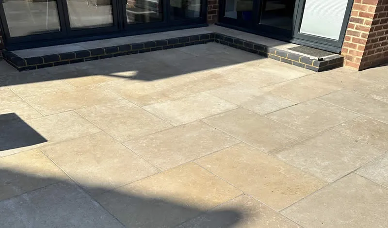 patios Esher — project 9